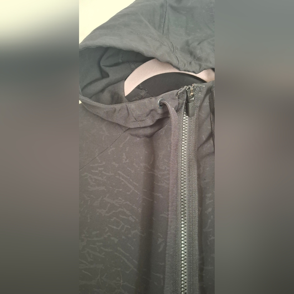Adidas‎ Windbraker Women's XS Black Patterned Jacket Outdoors Hiking Camping Spo - Picture 7 of 11